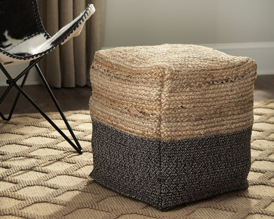 Sweed Valley - Rectangular - Pouf
