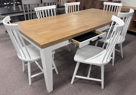 Ashbrynn D844 Dining Table & 6 Chairs