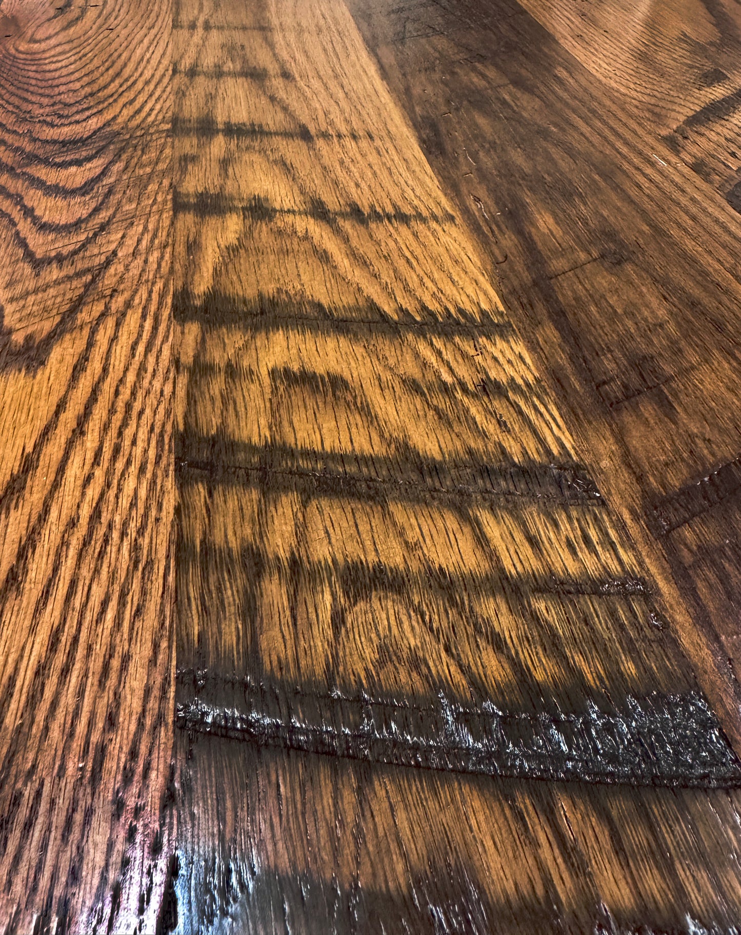 Valcour Rustic Whitewash Barnwood Dining Table and 4 Chairs